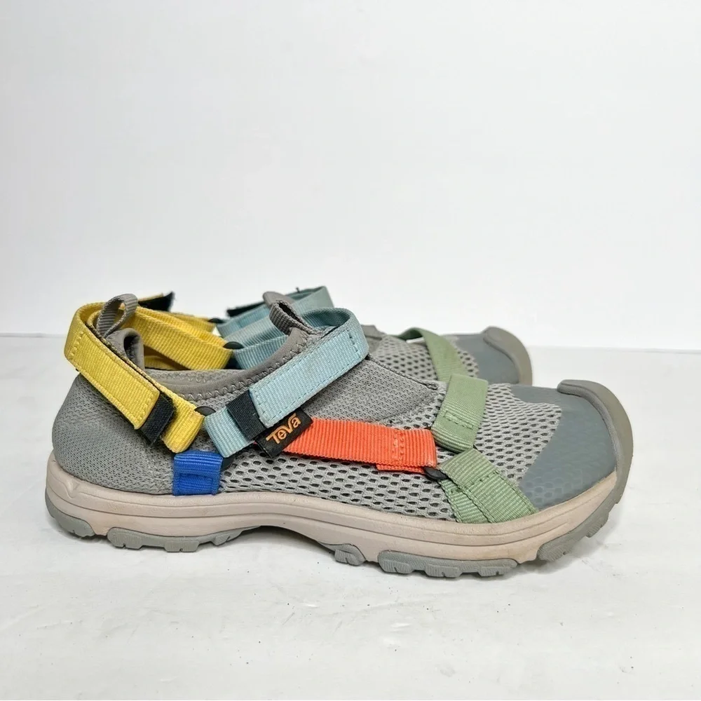 Teva Outflow Universal Water Shoe Multicolor Size 4 Kids Sandals - Picture 2 of 6